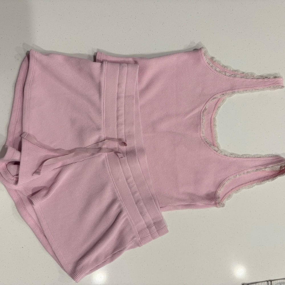 Hollister Women's Pink Sleepwear Set - Picture 5 of 5